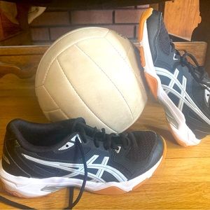 Volleyball/Court Shoes